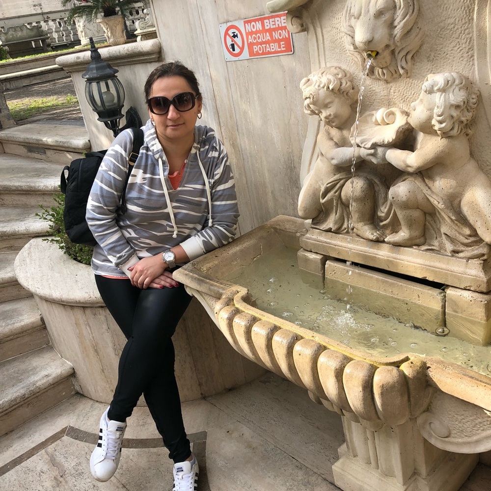 Meet your Posher, Natasha